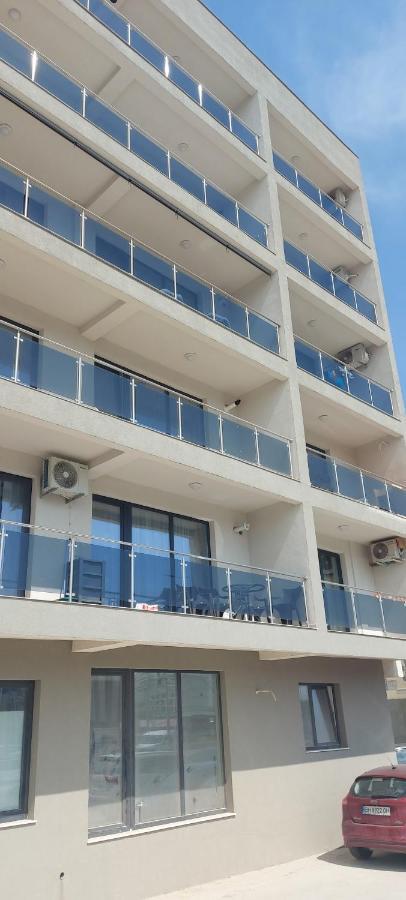 Apartmán Apartament Nina Năvodari Exteriér fotografie